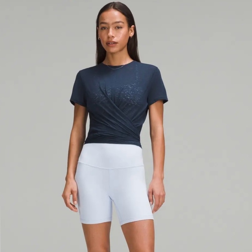 Lululemon - Tie-Waist Breathable Short Sleeve Shirt - True Navy - Sz 6
